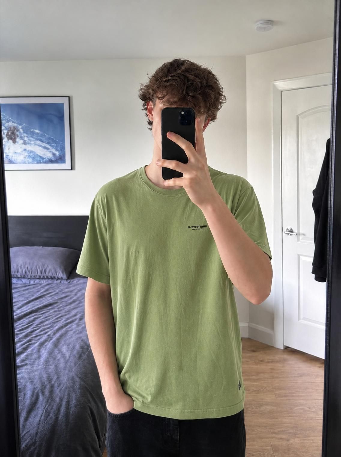 Cotton T-shirt: the same item enhanced by Vintefy (Clone mode)